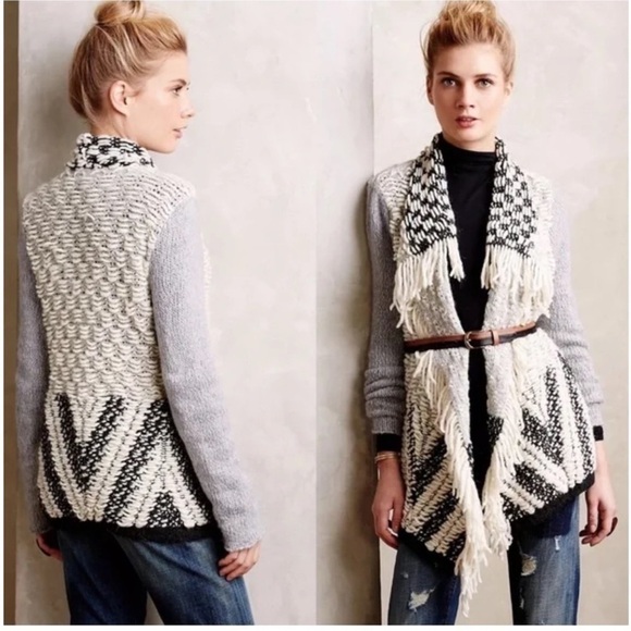 ANTHROPOLOGIE Moth Alba Fringe Sweater Size Medium Wool Blend Boho - Picture 1 of 8